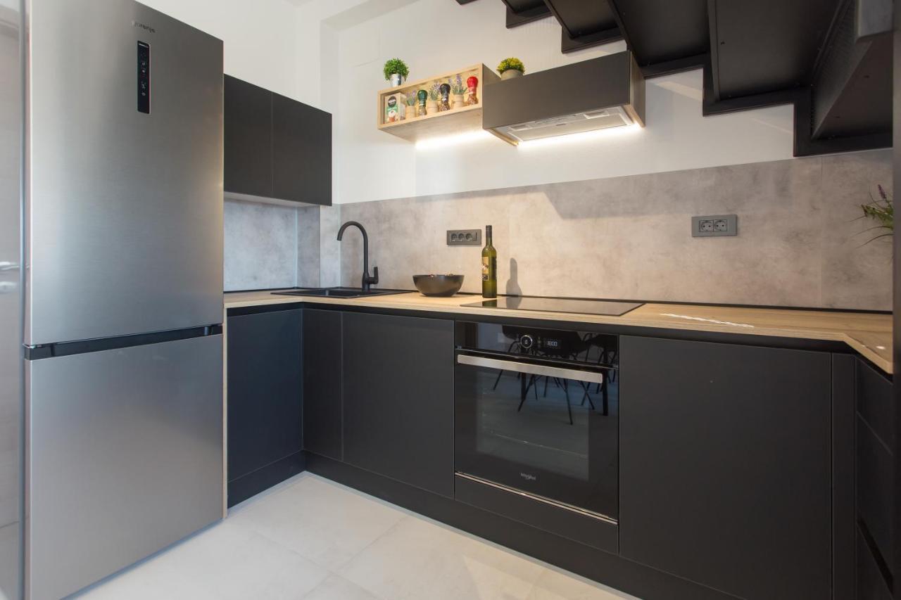 Beach Apartment Renco Sumpetar Eksteriør bilde